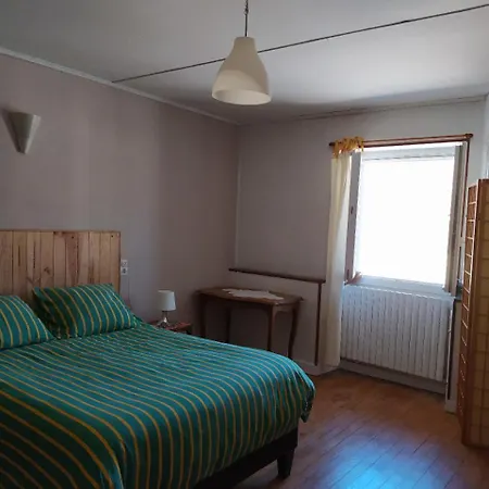 Maison Dans Le Jura La Marne